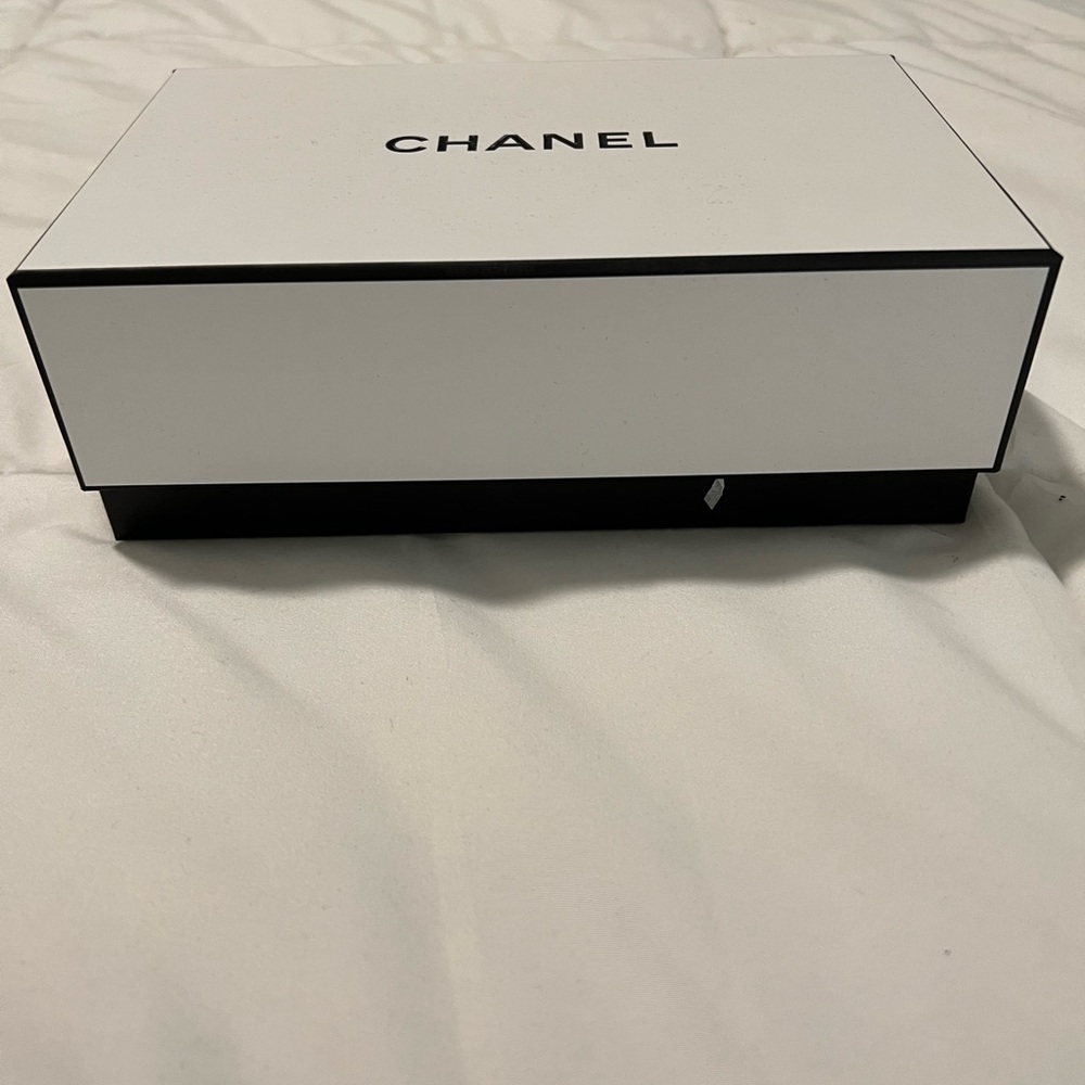 Chanel Box